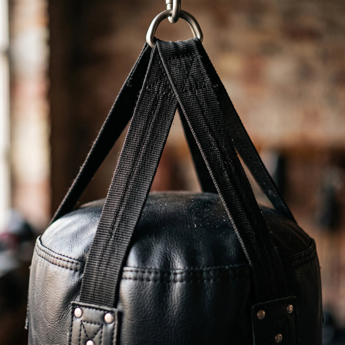 Sac de Frappe Suspendu Appartement – Sangles Sans Chaîne